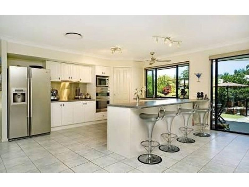 2 Ingrid Lane, Coomera Waters QLD 4209