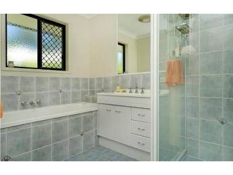 2 Ingrid Lane, Coomera Waters QLD 4209