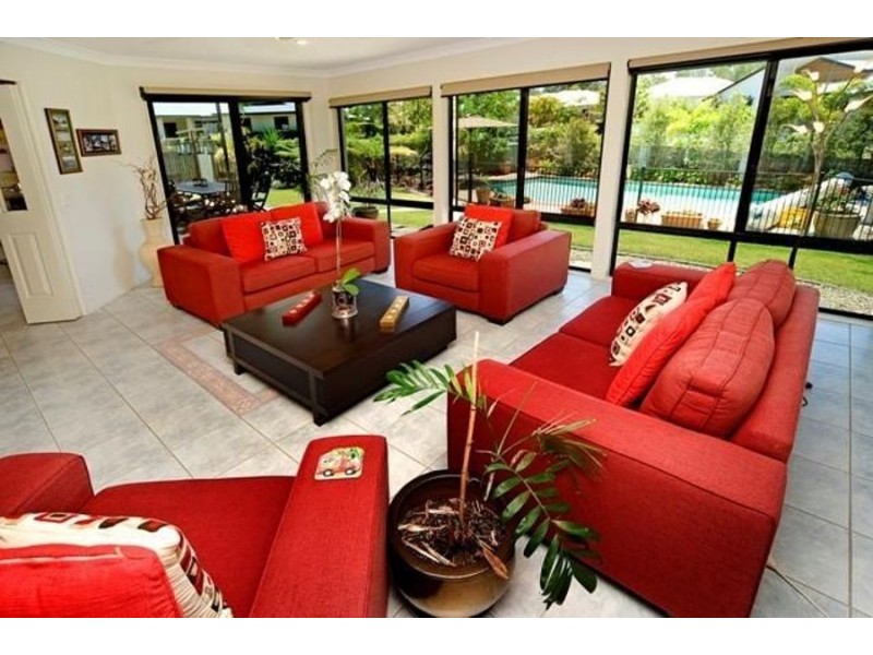 2 Ingrid Lane, Coomera Waters QLD 4209