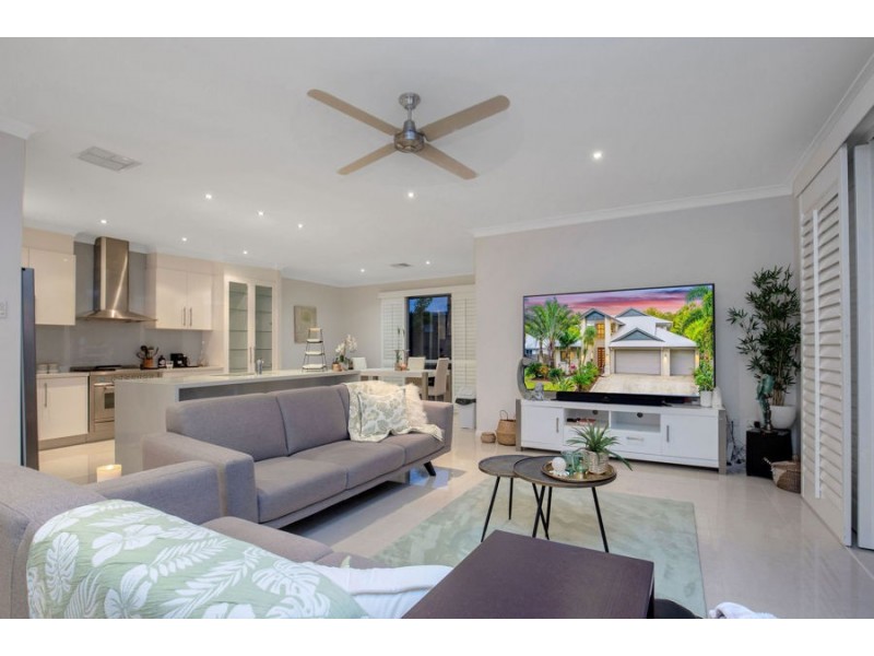 7 Veninde Lane, Coomera Waters QLD 4209