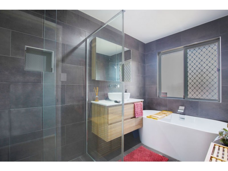 313 Mount Warren Boulevard, Mount Warren Park QLD 4207