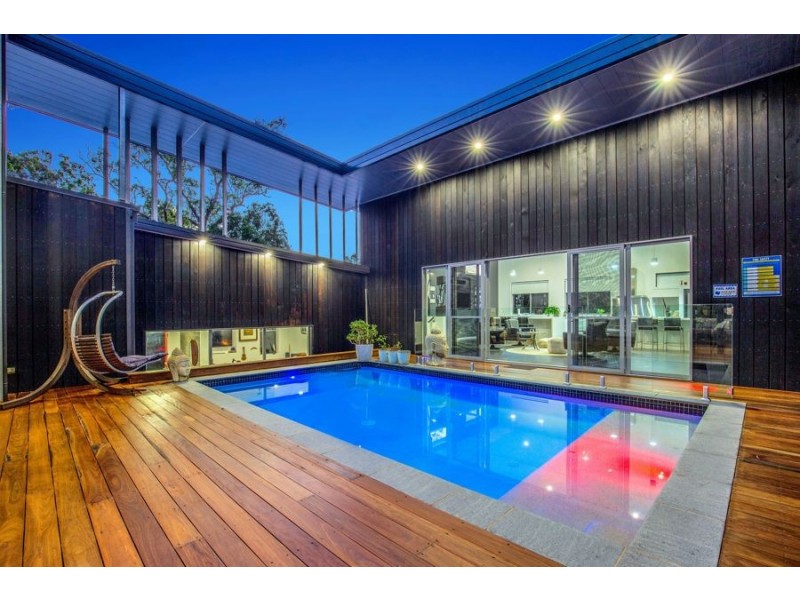 33 Pendragon Drive, Coomera Waters QLD 4209