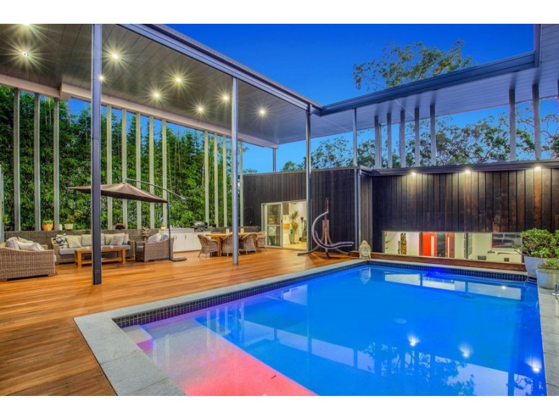 33 Pendragon Drive, Coomera Waters QLD 4209