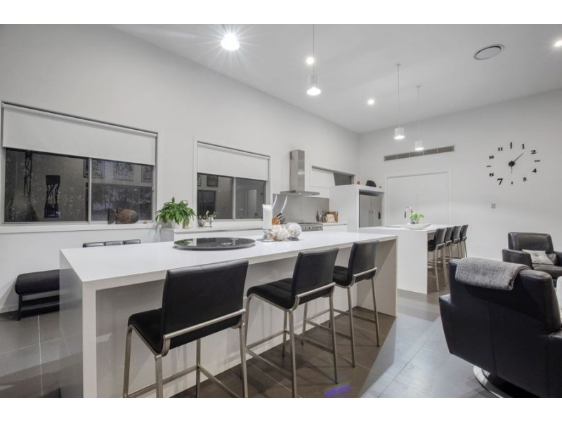 33 Pendragon Drive, Coomera Waters QLD 4209