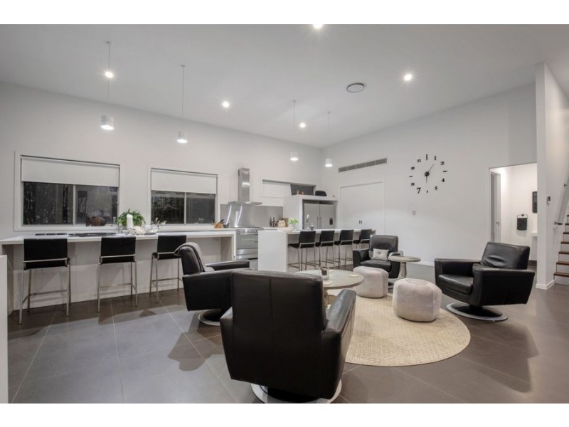 33 Pendragon Drive, Coomera Waters QLD 4209