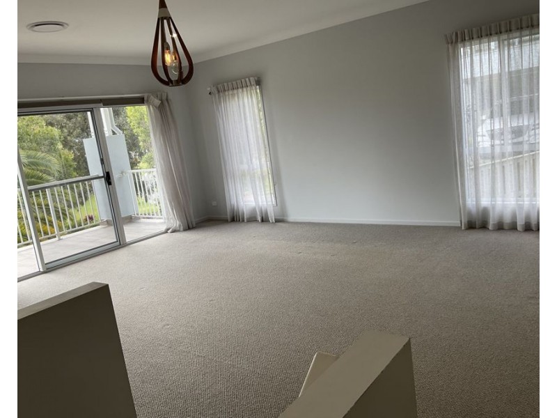 7 Pendragon Drive, Coomera Waters QLD 4209