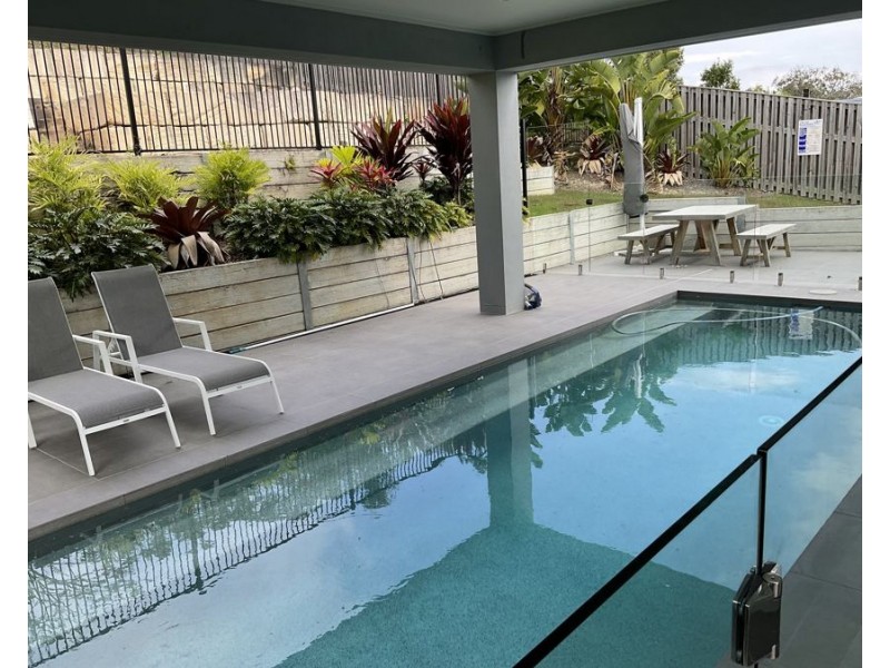 7 Pendragon Drive, Coomera Waters QLD 4209