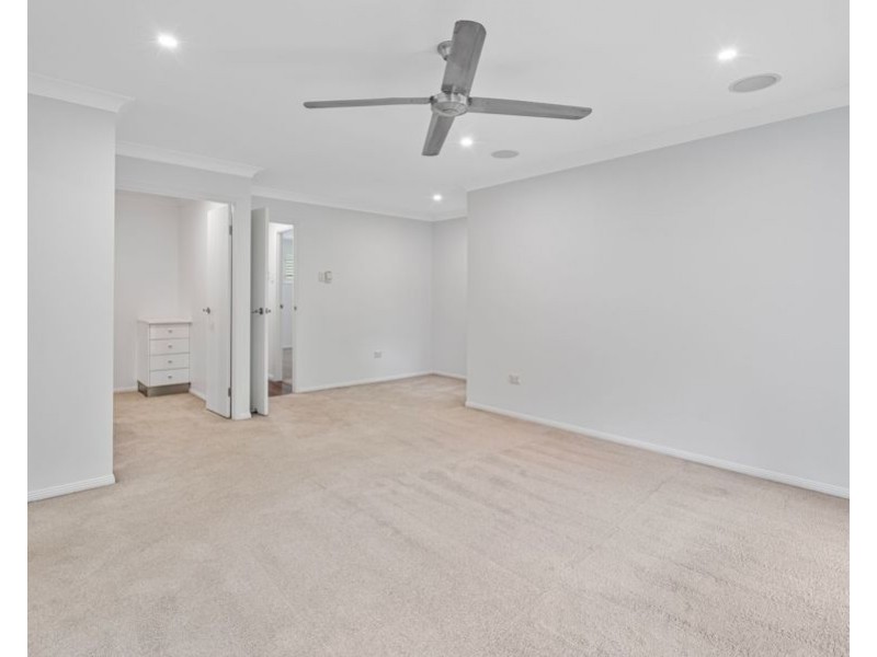 7 Veninde Lane, Coomera Waters QLD 4209