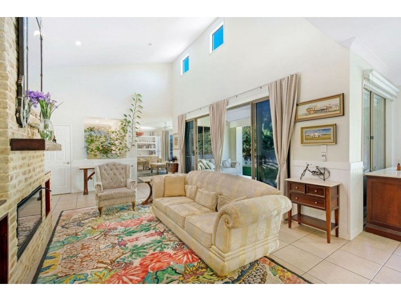 4 Katinka Circuit, Coomera Waters QLD 4209