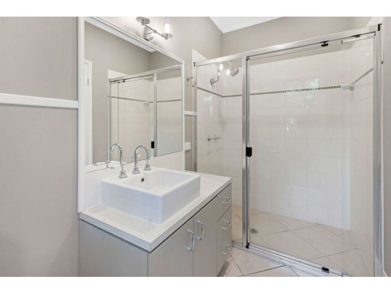 4 Katinka Circuit, Coomera Waters QLD 4209