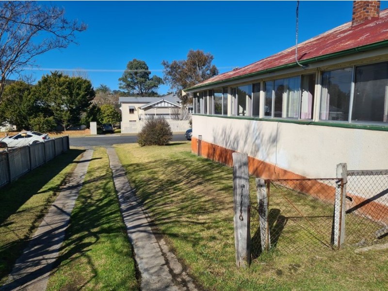22 Denham Street, Stanthorpe QLD 4380