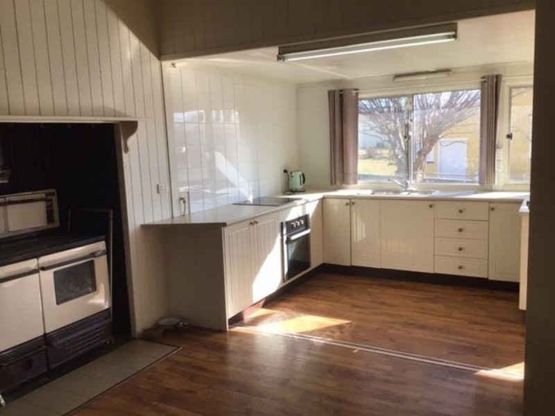 22 Denham Street, Stanthorpe QLD 4380