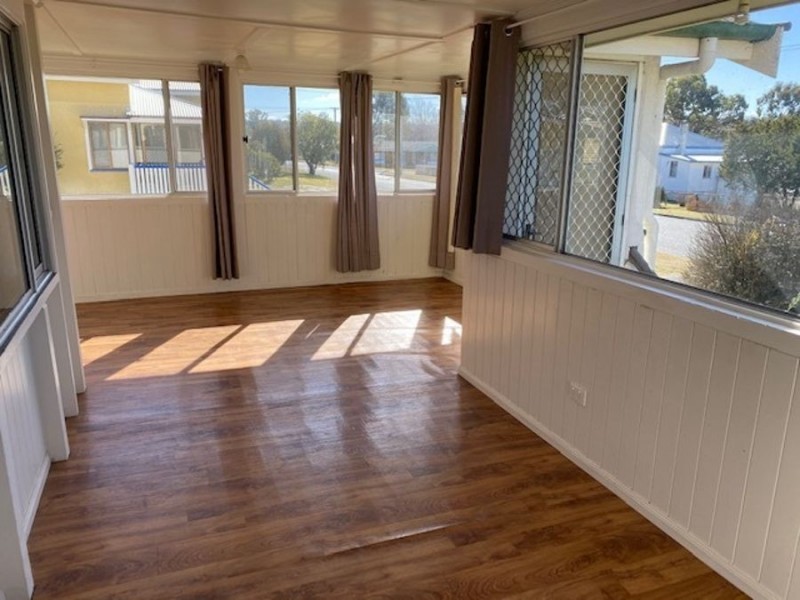 22 Denham Street, Stanthorpe QLD 4380