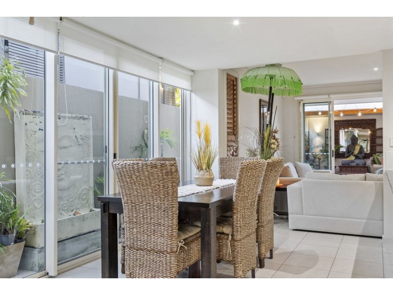 33 Brindabella Close, Coomera Waters QLD 4209