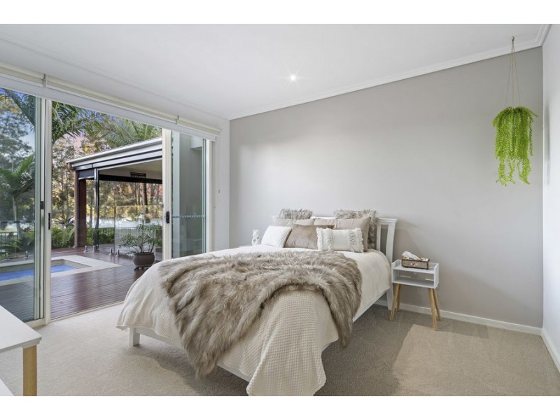 33 Brindabella Close, Coomera Waters QLD 4209