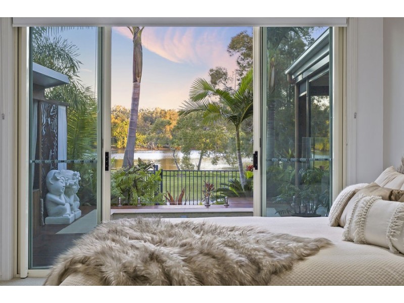 33 Brindabella Close, Coomera Waters QLD 4209