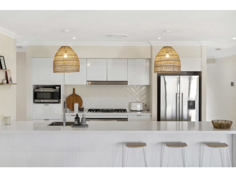 10 SAILAWAY COURT, Coomera Waters QLD 4209