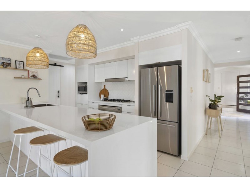 10 SAILAWAY COURT, Coomera Waters QLD 4209