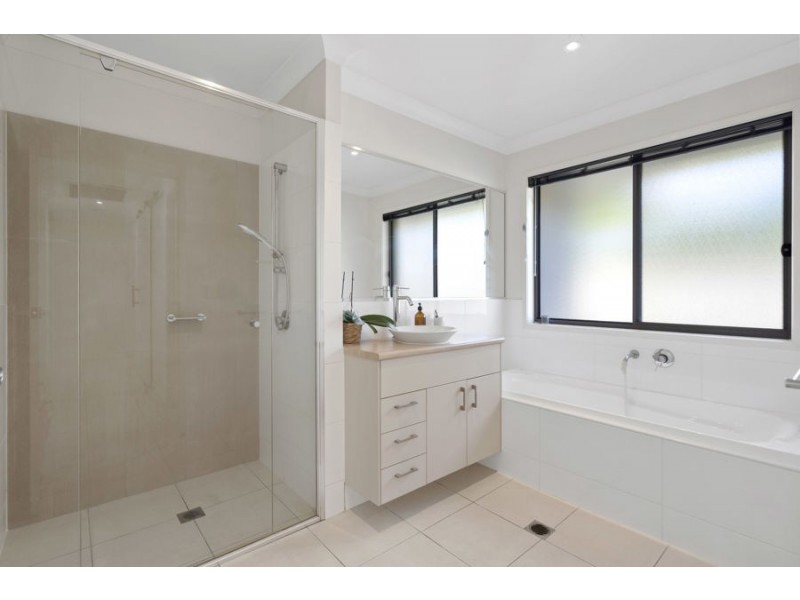 10 SAILAWAY COURT, Coomera Waters QLD 4209