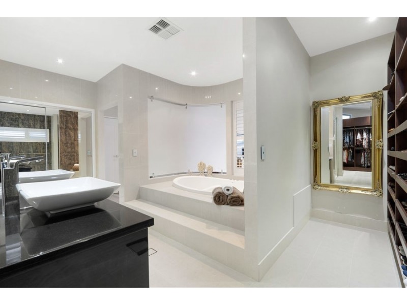 31 Westward Way, Coomera Waters QLD 4209