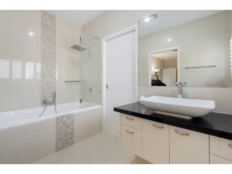 31 Westward Way, Coomera Waters QLD 4209