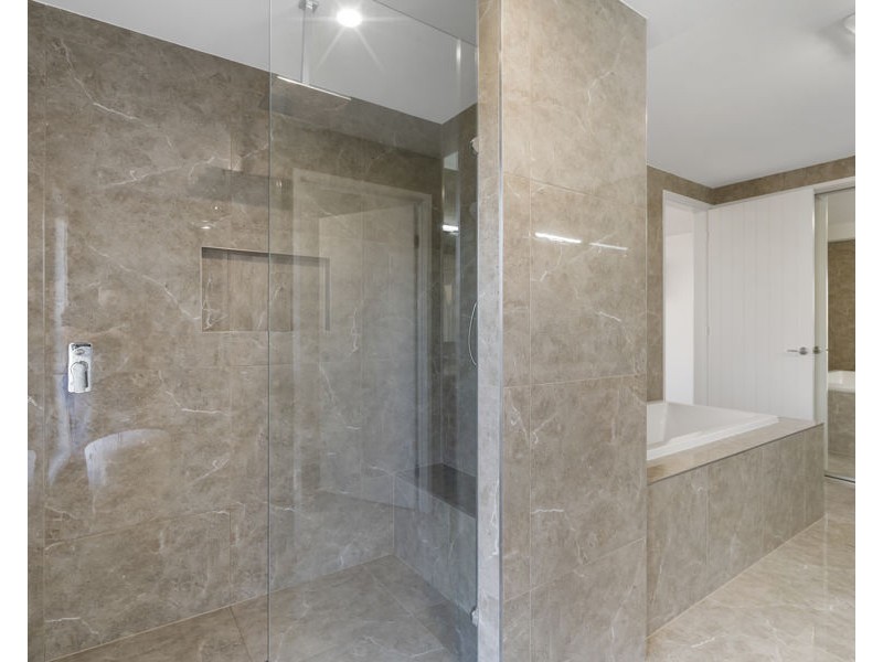 85 Tooraneedin Road, Coomera Waters QLD 4209