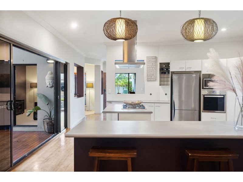 2 Ripple Court, Coomera Waters QLD 4209