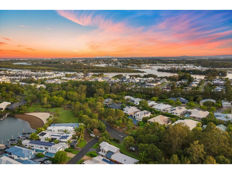 2 Ripple Court, Coomera Waters QLD 4209
