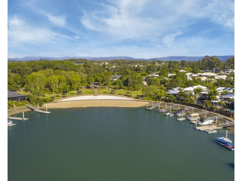 8 Victoire Court, Coomera Waters QLD 4209