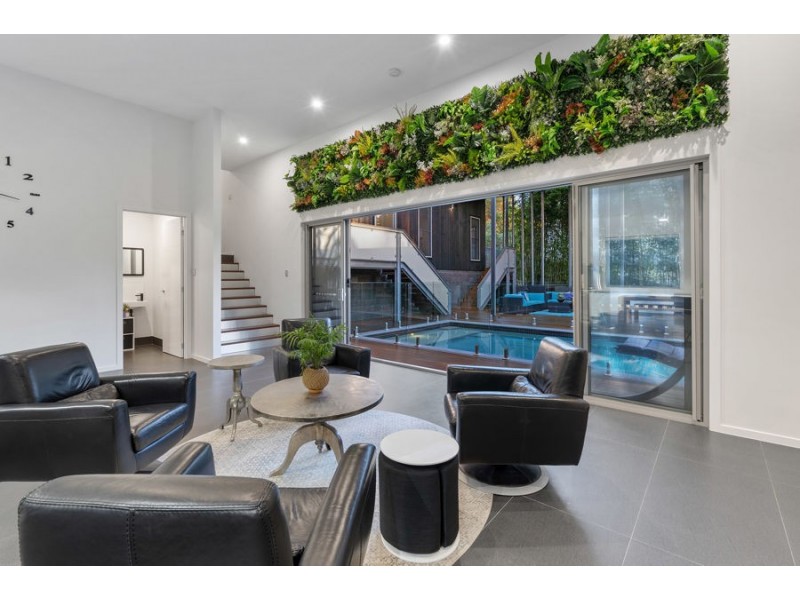 33 Pendragon Drive, Coomera Waters QLD 4209