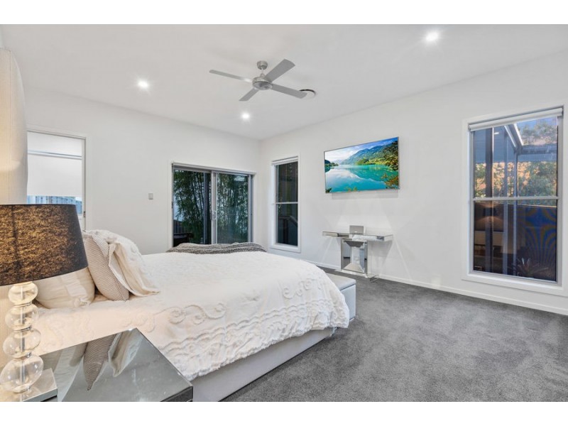 33 Pendragon Drive, Coomera Waters QLD 4209