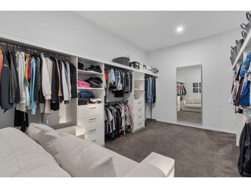 33 Pendragon Drive, Coomera Waters QLD 4209