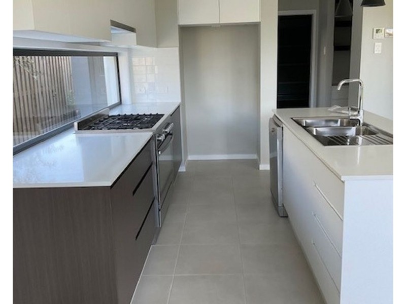 65 Oakey Creek Road, Coomera QLD 4209