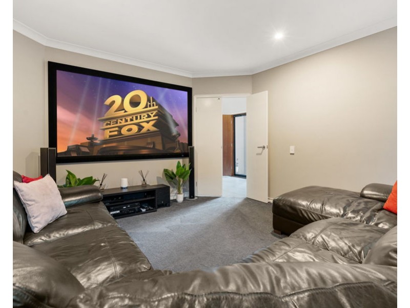 16 Boambillie Drive, Coomera Waters QLD 4209