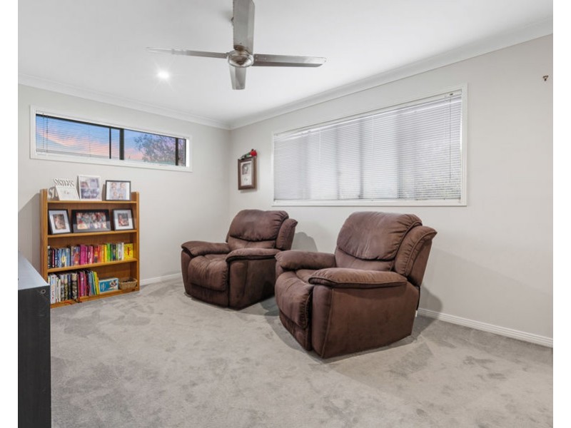 16 Boambillie Drive, Coomera Waters QLD 4209