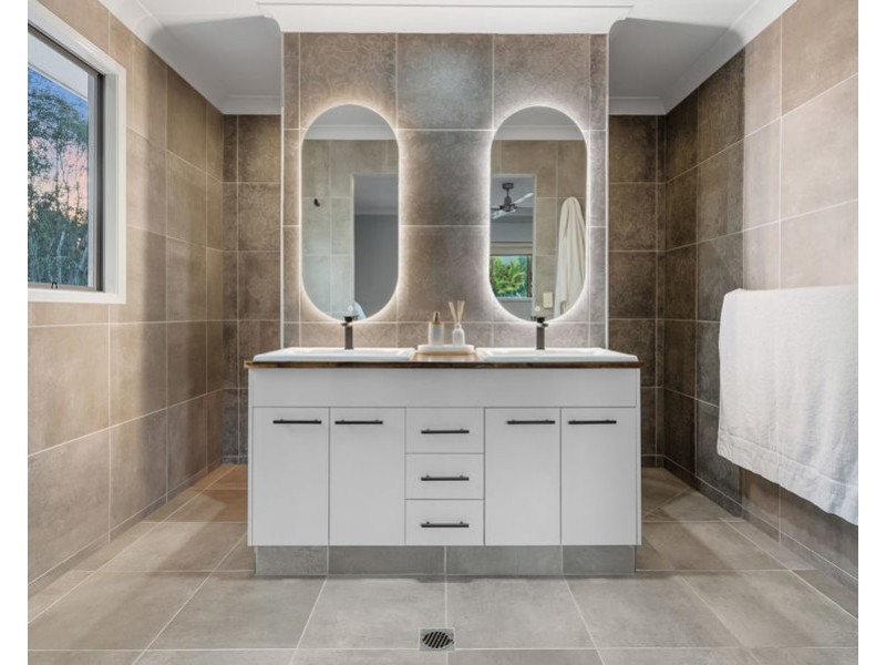 16 Boambillie Drive, Coomera Waters QLD 4209