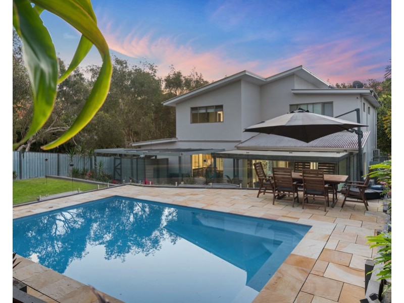 16 Boambillie Drive, Coomera Waters QLD 4209