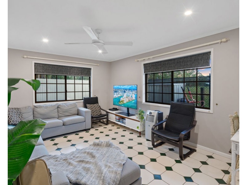 23 Stern Road, Carbrook QLD 4130