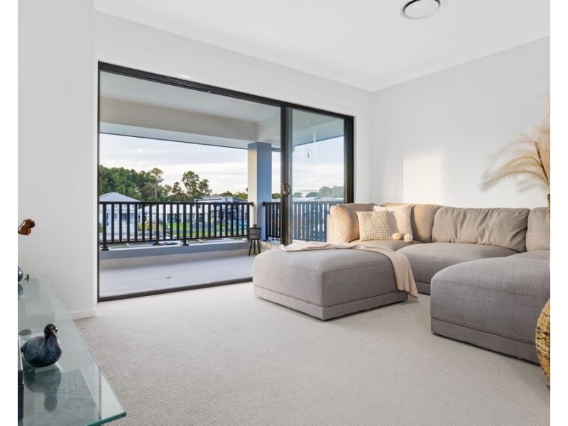 10 Skippers Place, Coomera Waters QLD 4209
