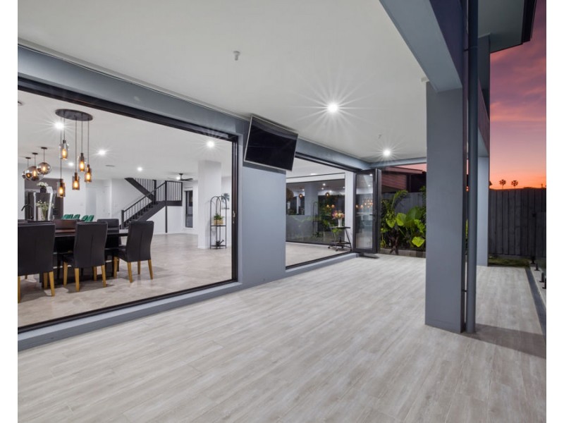 10 Skippers Place, Coomera Waters QLD 4209