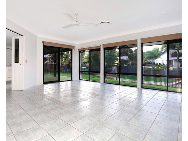 2 Ingrid Lane, Coomera Waters QLD 4209