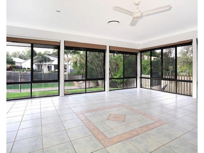 2 Ingrid Lane, Coomera Waters QLD 4209
