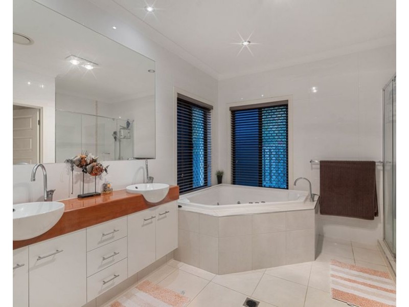 14 Boambillee Drive, Coomera Waters QLD 4209