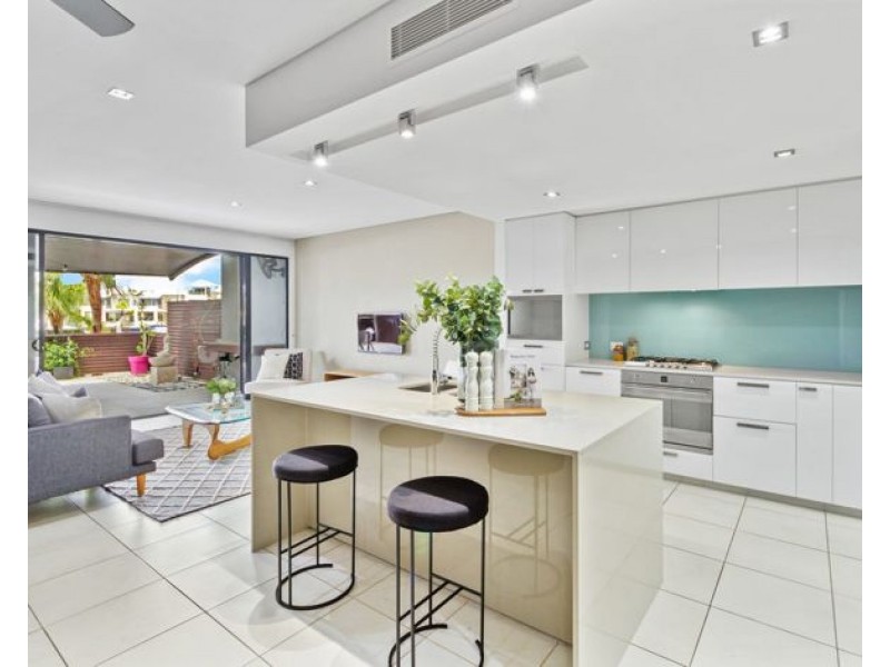 11 Kestral Lane, Coomera Waters QLD 4209