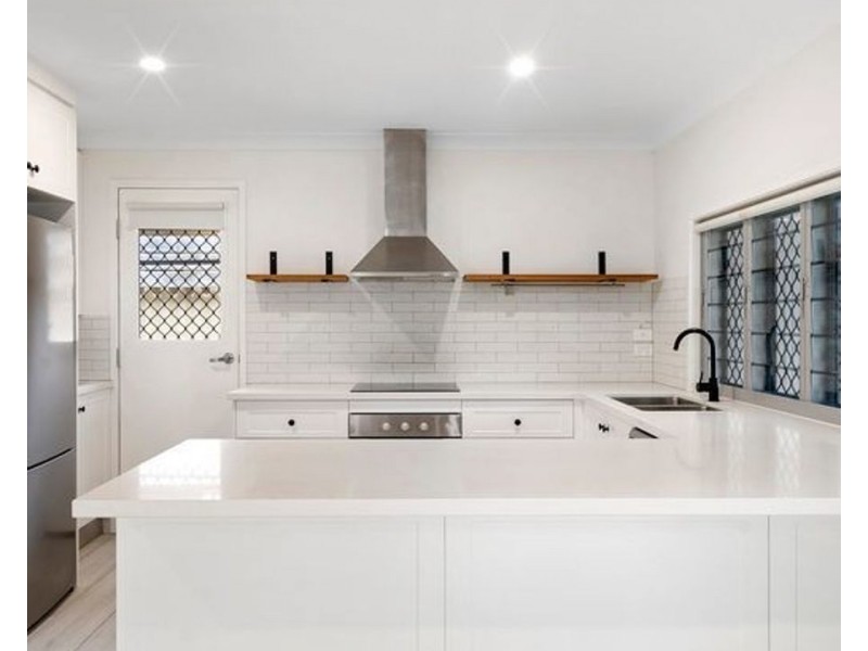 1/23 Victor Avenue, Paradise Point QLD 4216