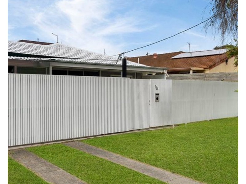 1/23 Victor Avenue, Paradise Point QLD 4216