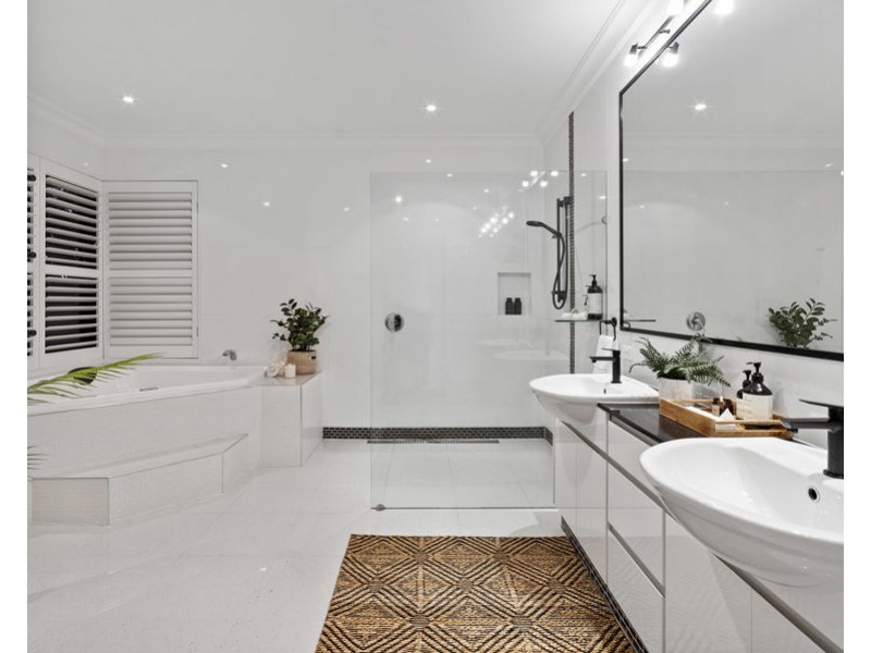 13 Rival Lane, Coomera Waters QLD 4209