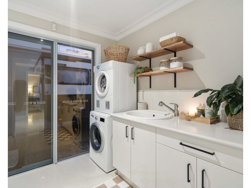 13 Rival Lane, Coomera Waters QLD 4209