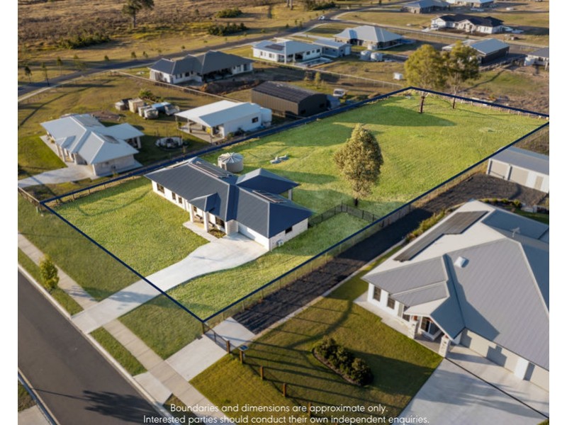 12 Sundew Crescent, Kensington Grove QLD 4341