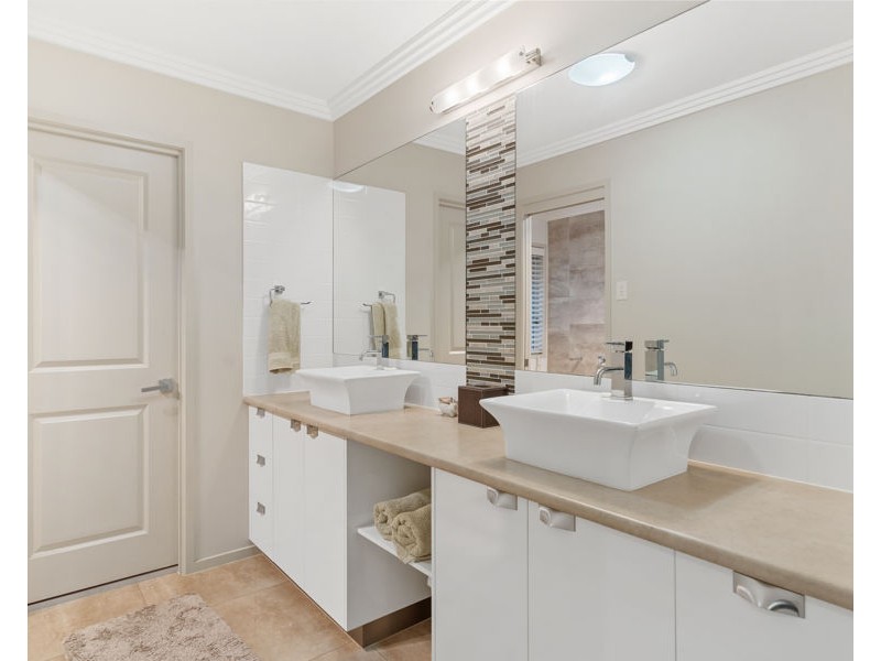 5 Bashful Lane, Coomera Waters QLD 4209